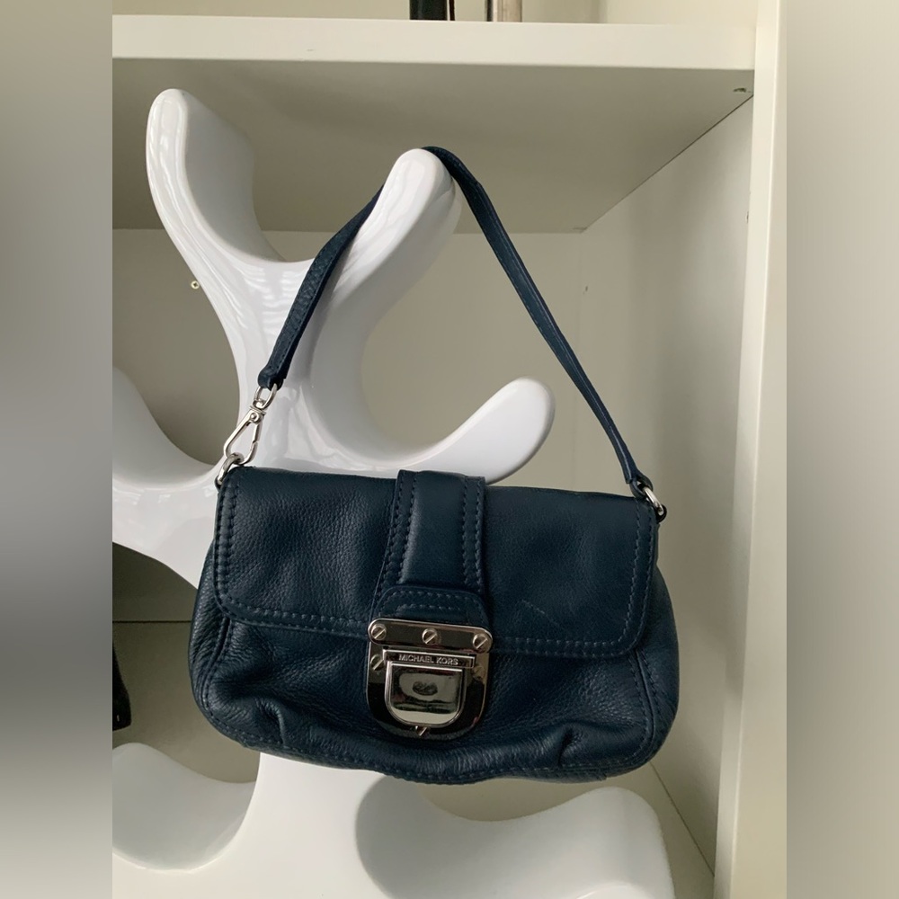 MICHAEL KORS Pebbled Baguette Leather Navy Blue  Shoulder Purse Wristlet Clutch